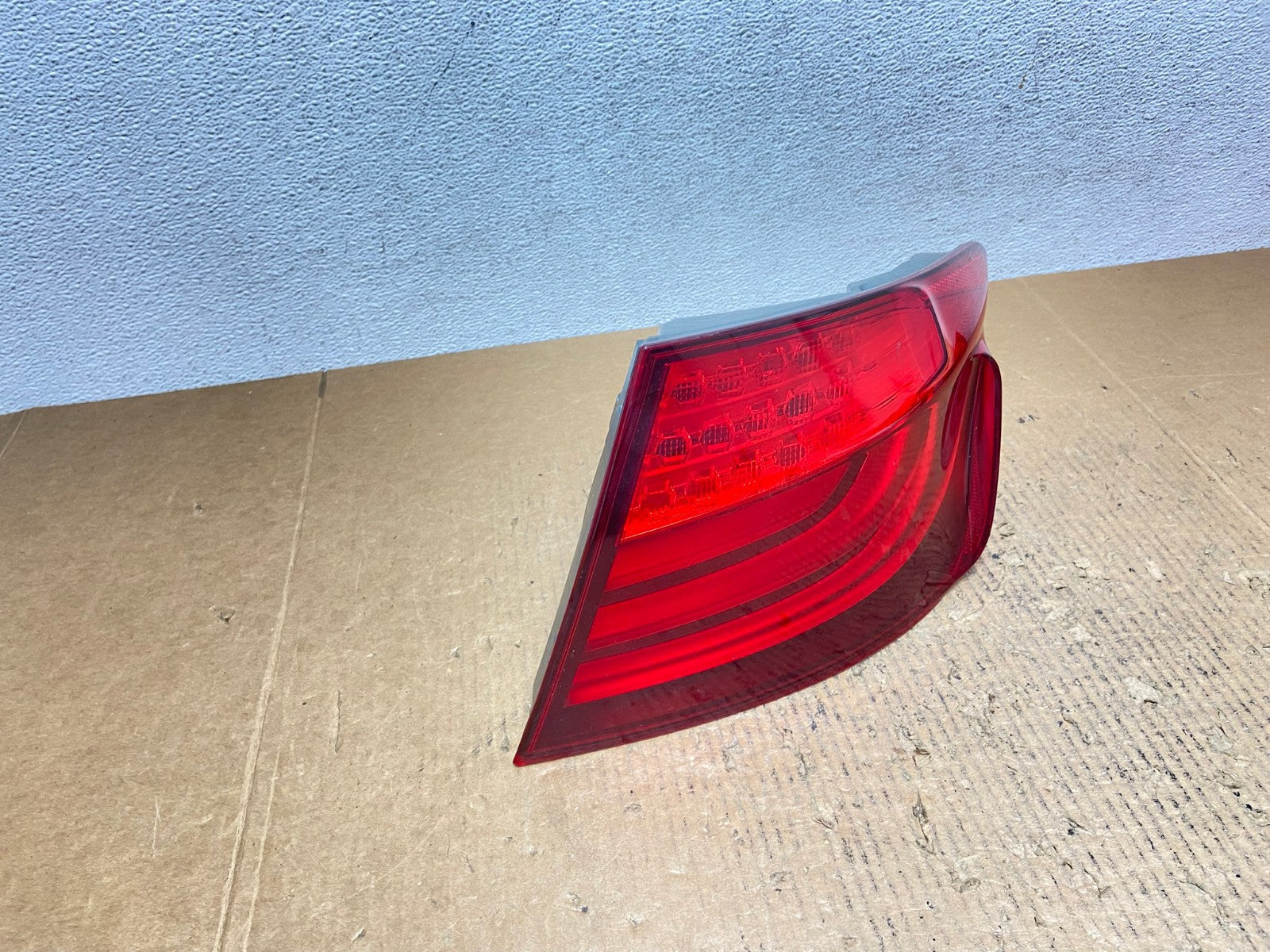 2011 2012 2013 BMW 5 Series F10 Right Passenger Rh Side Tail Light AE2694 LK2