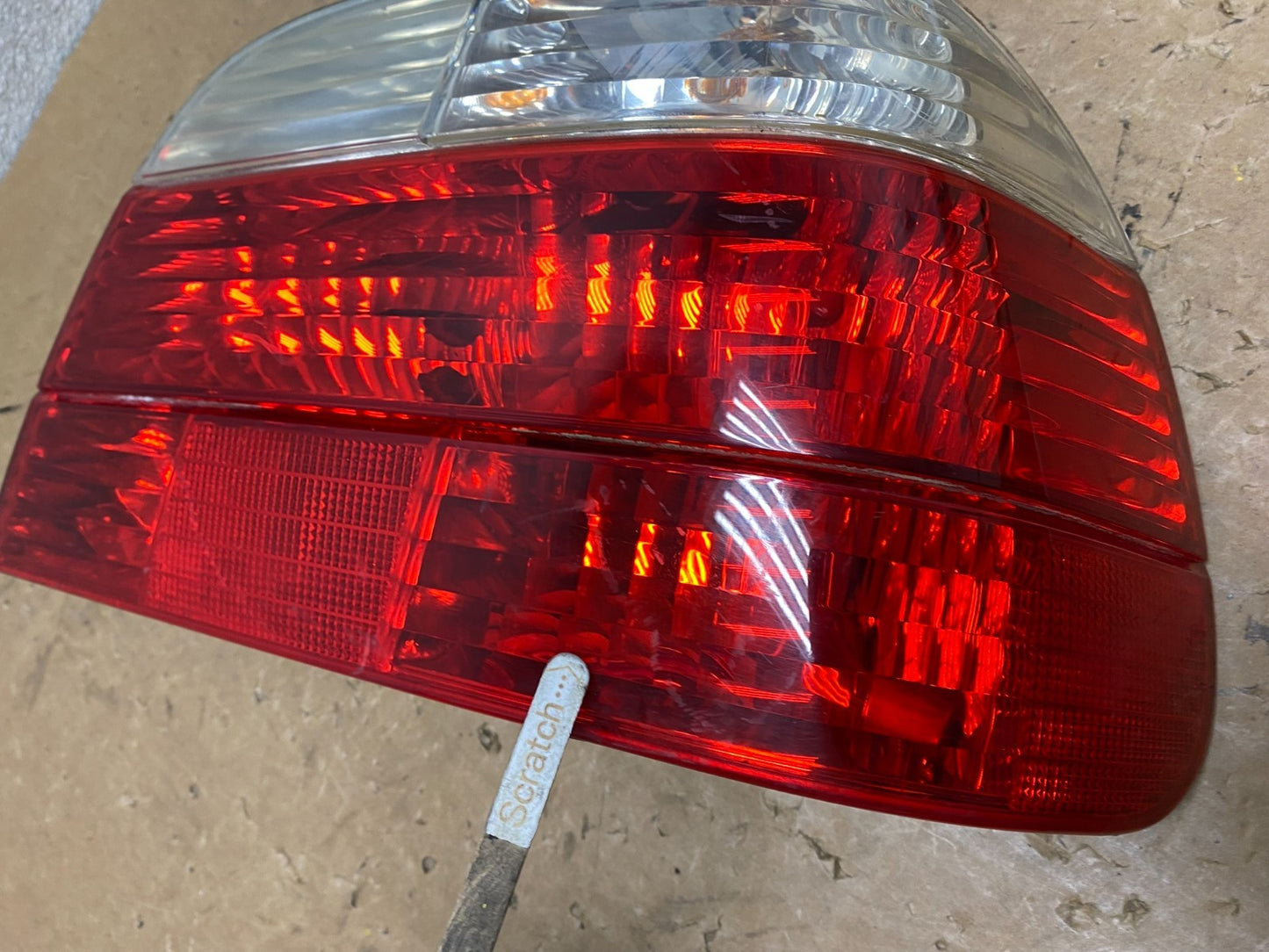 1999 to 2001 BMW E38 7-Series Right Passenger Rh Side Tail Light OEM V6004 DW4
