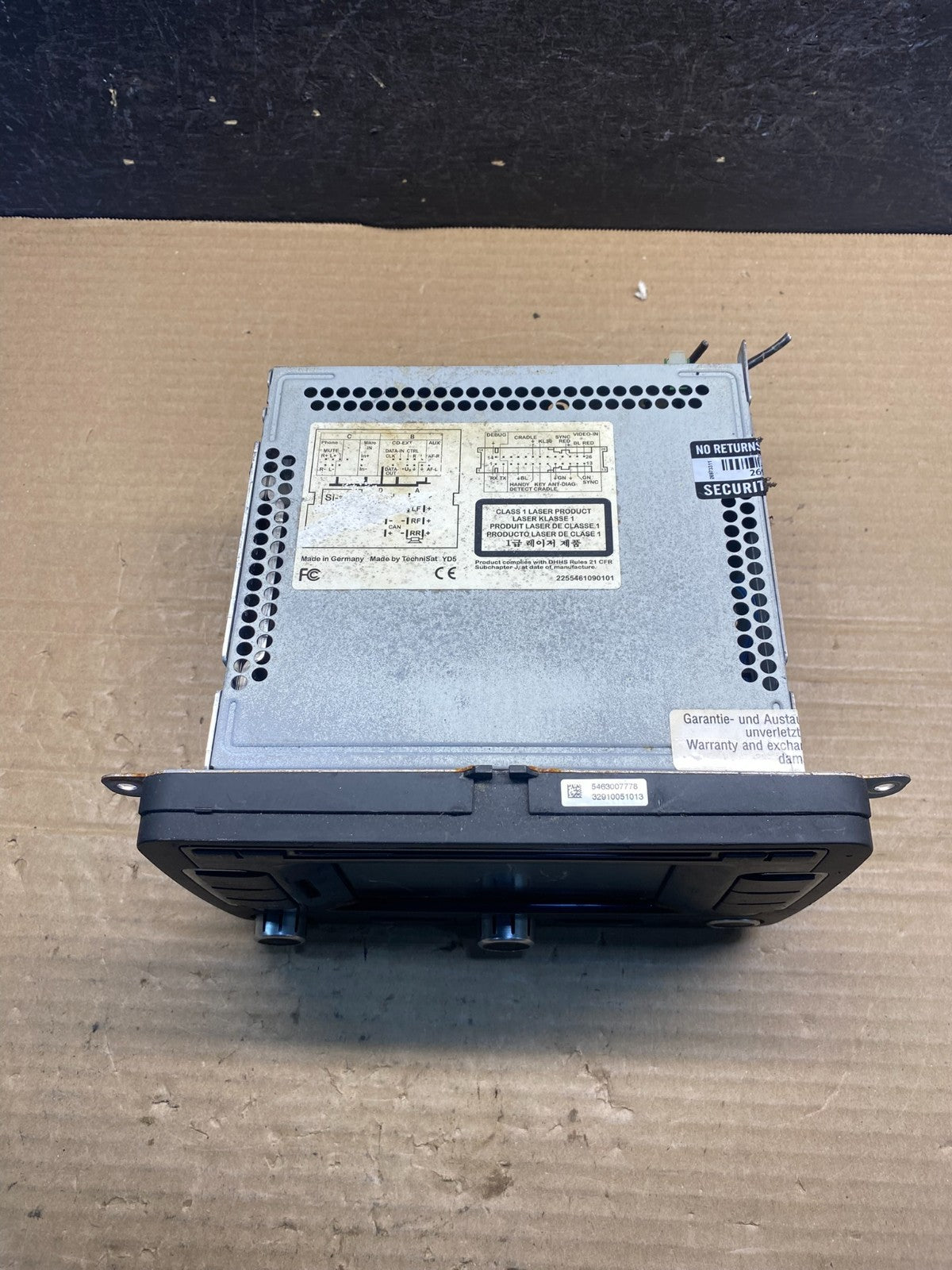 2010 to 2017 Volkswagen Passat Jetta Radio CD Player Screen Navigation AF3900 DW5