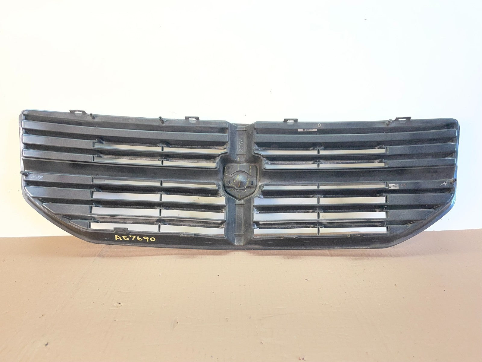 2007 2008 2009 2010 Dodge Caliber Upper Front Chrome Grill Grille ag7690 DG3