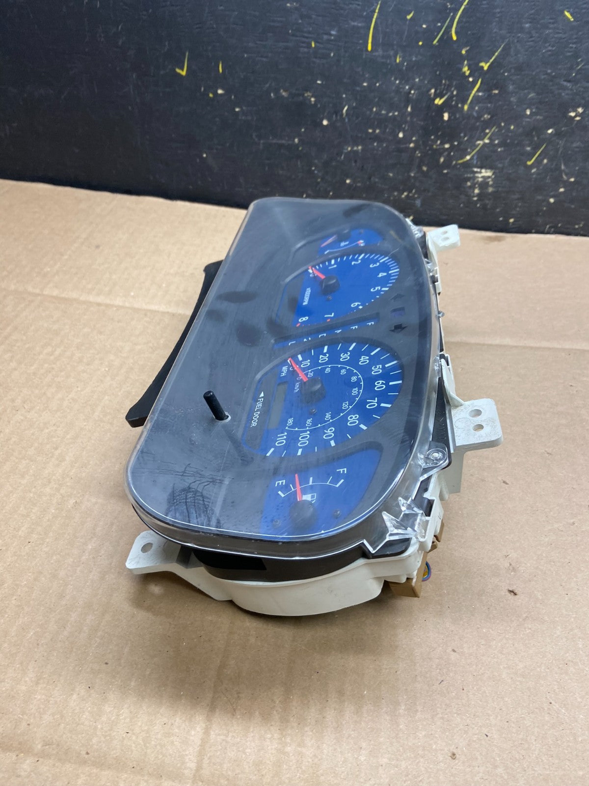 2001 2003 Toyota Sienna Speedometer Cluster Gauge Y2108 DG2