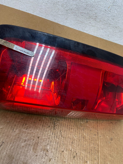 2015 to 2019 Chevrolet Colorado Left Driver LH Side Tail Light AE0226 DG3