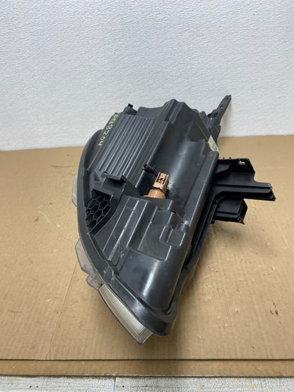 2015 to 2019 Nissan Versa Headlight Left Driver Lh Side Oem AB8204 DW7