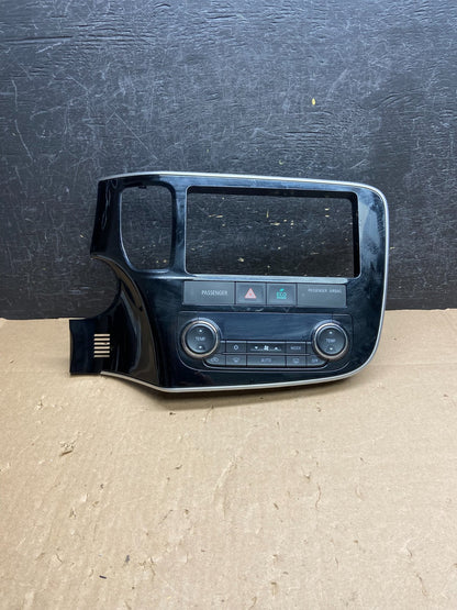 2014-2019 Mitsubishi Outlander Radio A/C Heater Climate Control Bezel ai6139 DG0