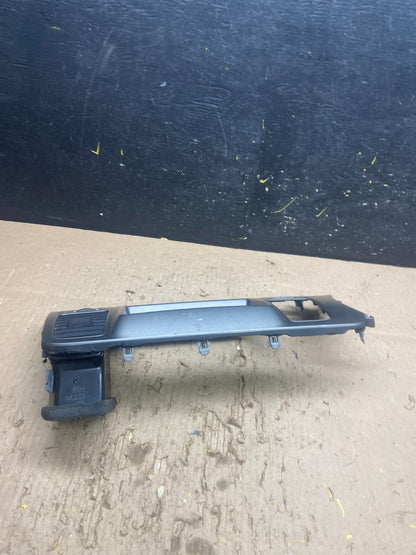 2009-2014 Nissan Murano Radio Center Console Display Bezel Air Vent T8999 DG3