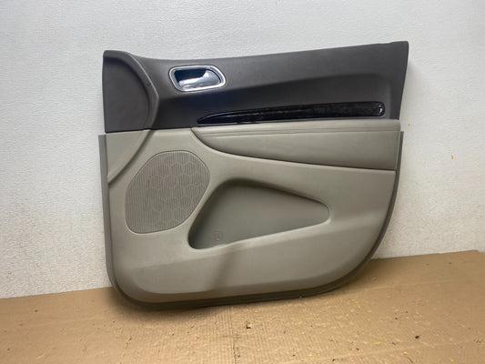 2011 to 2017 Jeep Grand Cherokee Front Right Passenger Side Panel Door M5560 DG0