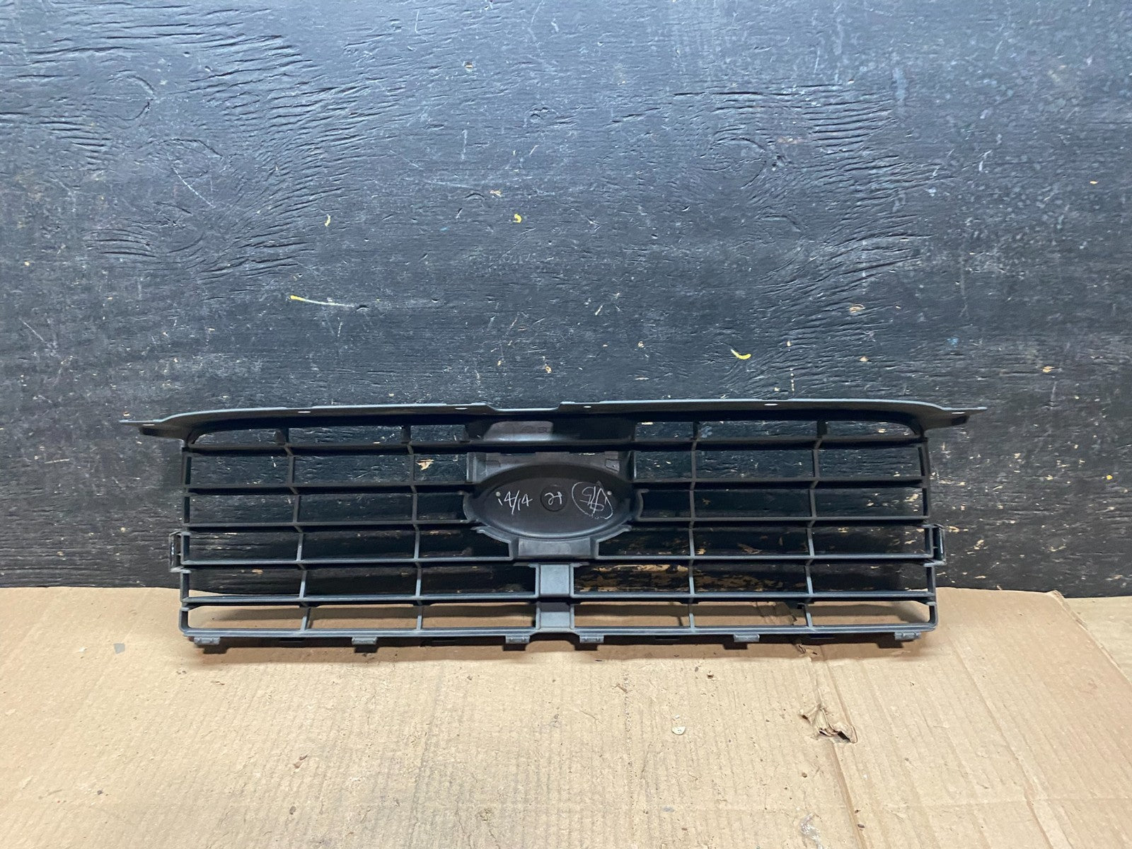 2006 to 2008 Subaru Forester Front Upper Grill Grille Oem W4822 DG6