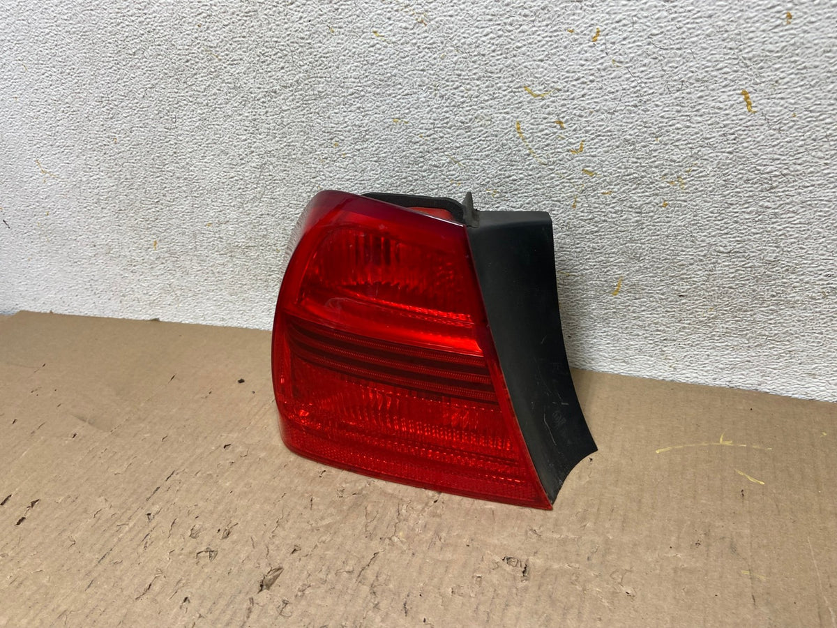 2006 2007 2008 BMW 328i 3 Series Left Driver Lh Side Tail Light AH5982 LK2