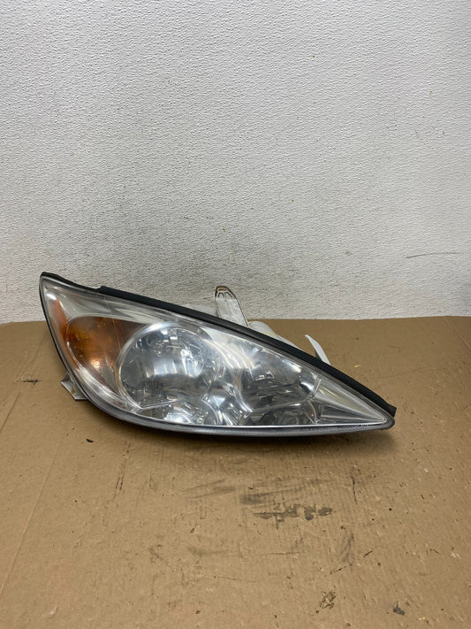 2002 to 2004 Toyota Camry Halogen Headlight Right Passenger Rh AD7803 DW0