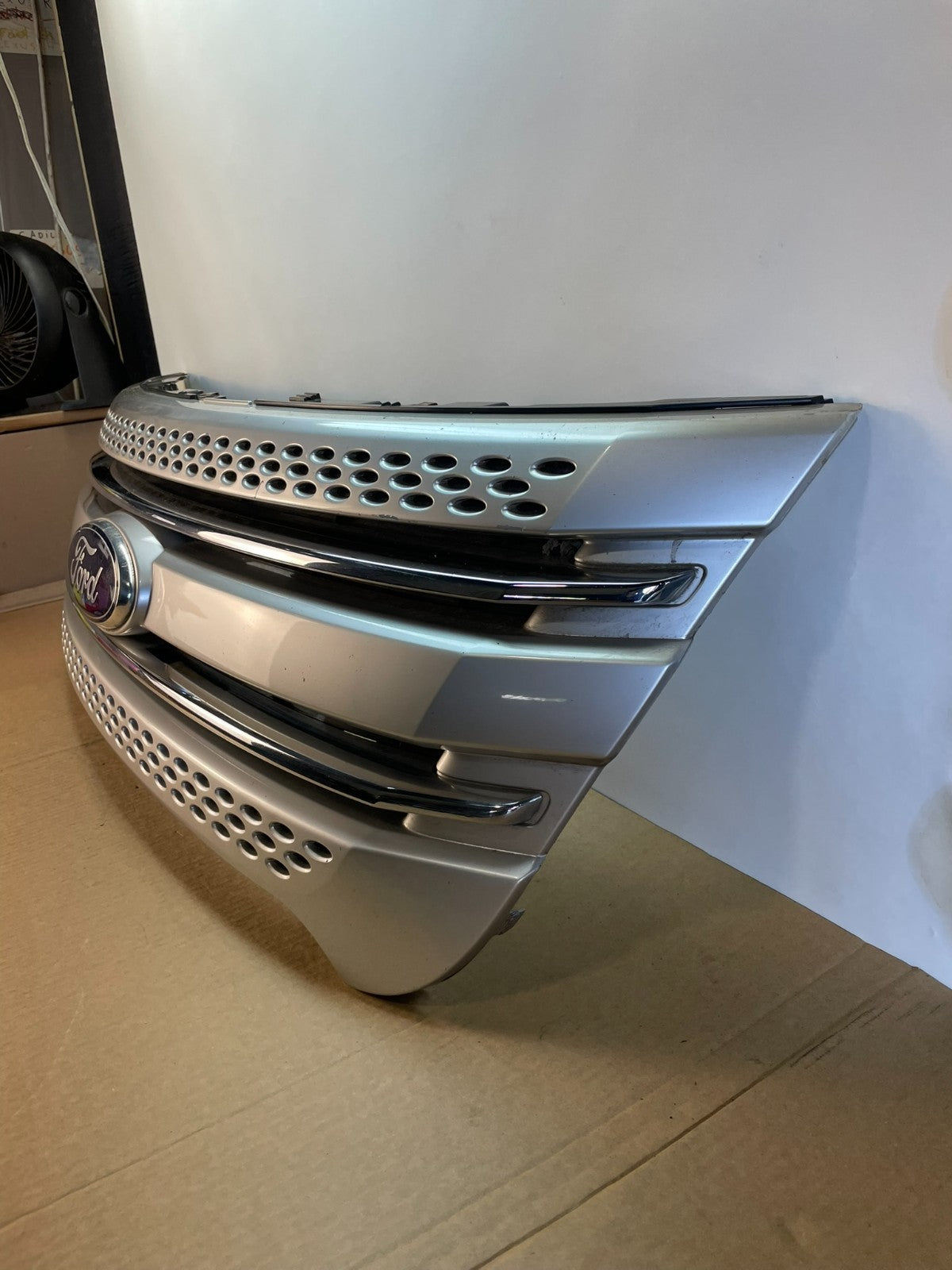 2011 to 2015 Ford Explorer Upper Front Grill Grille AF5449 DW1