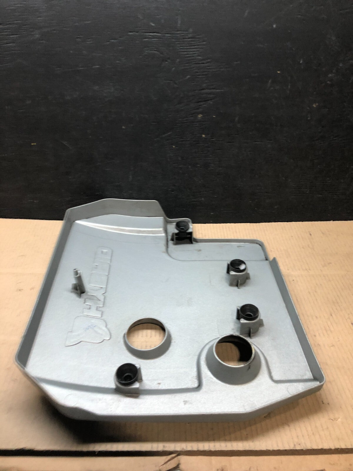 2005 to 2008 Ford Escape Hybrid Engine Motor Cover G5893 DG16