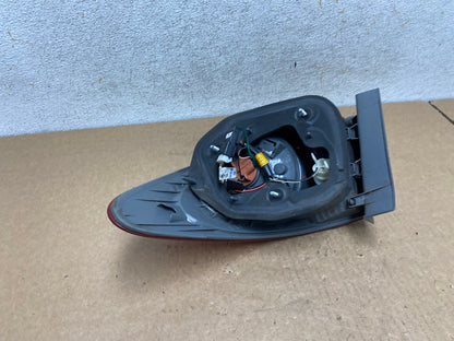 2007 to 2010 Hyundai Elantra Sedan Left Driver Side Tail Light AI3373 LK4