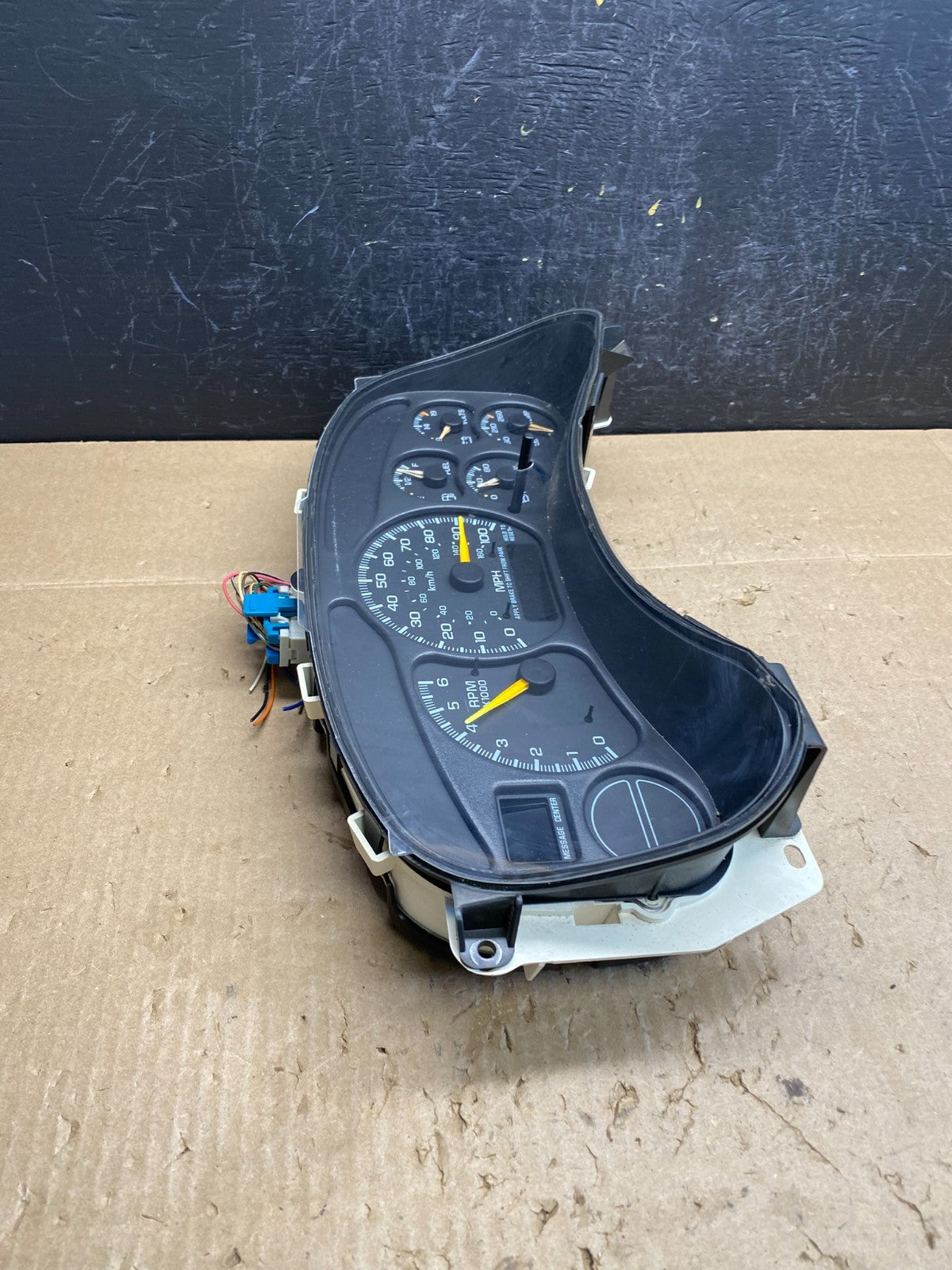 1999 to 2002 Chevrolet Silverado Sierra Cluster Gauge Speedometer AC9042 DW1