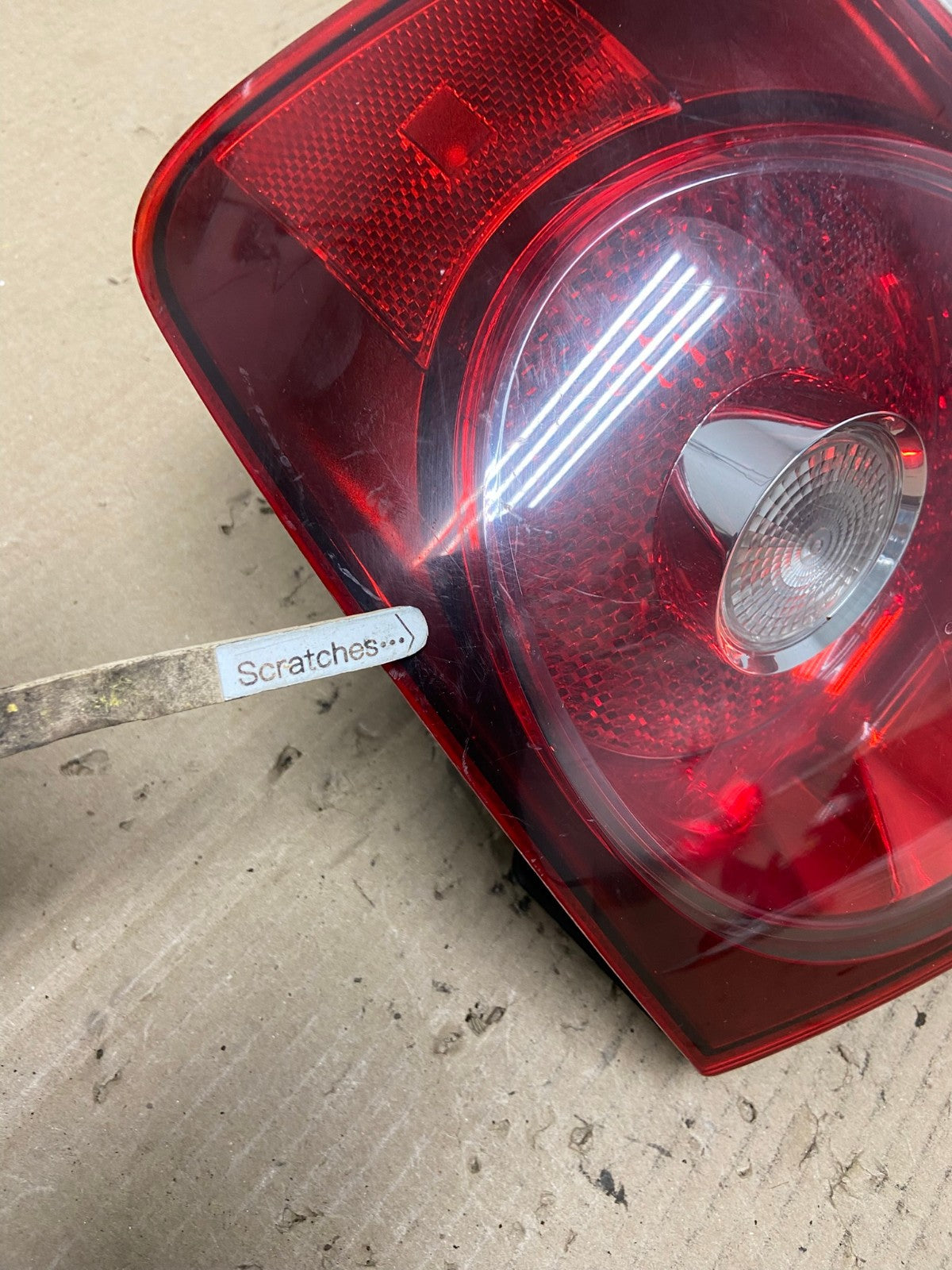 2008 2009 2010 Volkswagen Jetta Right Passenger RH Side Tail Light AF6988 LK3