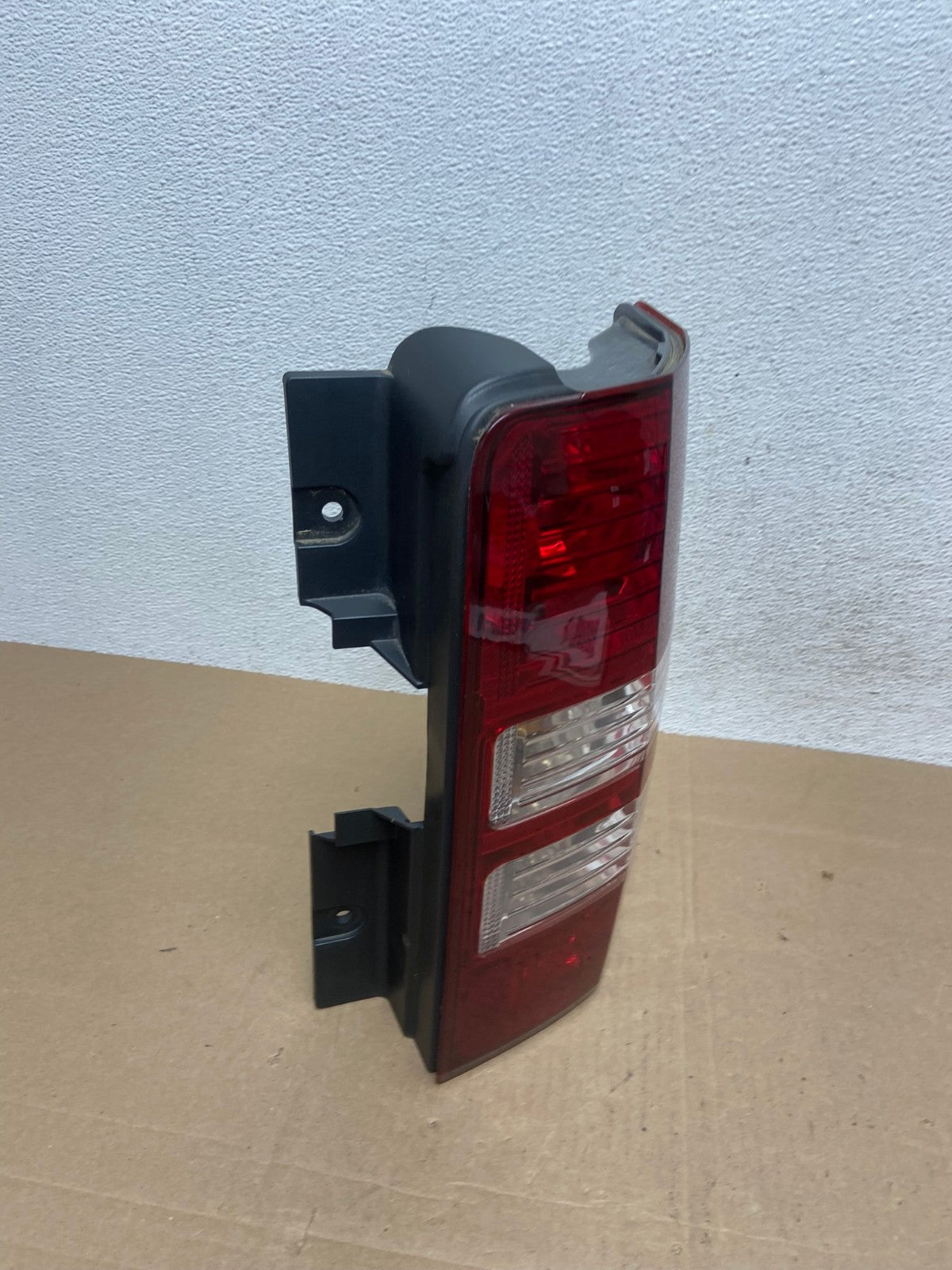 2008 to 2012 Jeep Liberty Right Passenger RH Side Tail Light AE4965 LK2