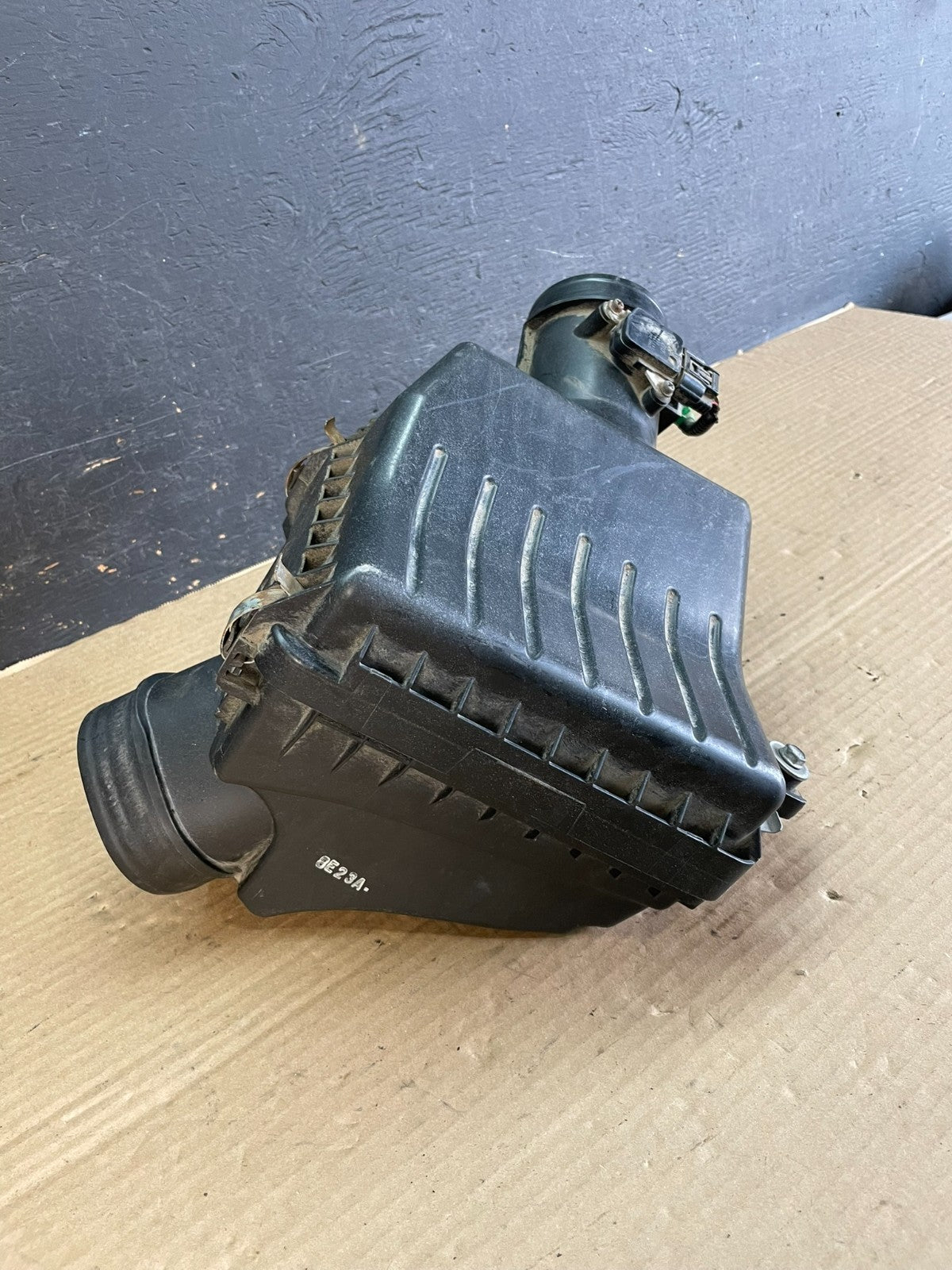 2009 to 2014 Acura TL 3.5 L Engine Air Cleaner Box AF3425 DG2