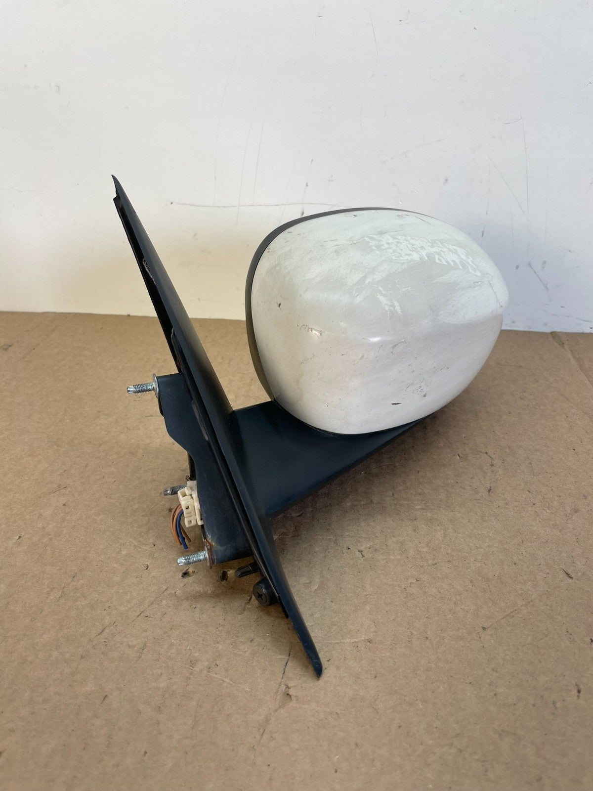 2005 to 2010 Chrysler 300 Left Driver LH View Door Mirror AH6196 DW1