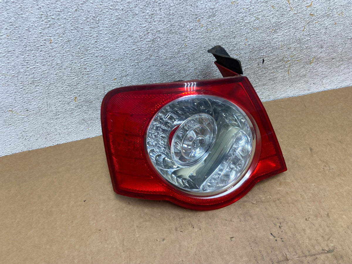 2006 to 2010 Volkswagen Passat Sedan Left Driver Side Tail Light AI3337 LK0