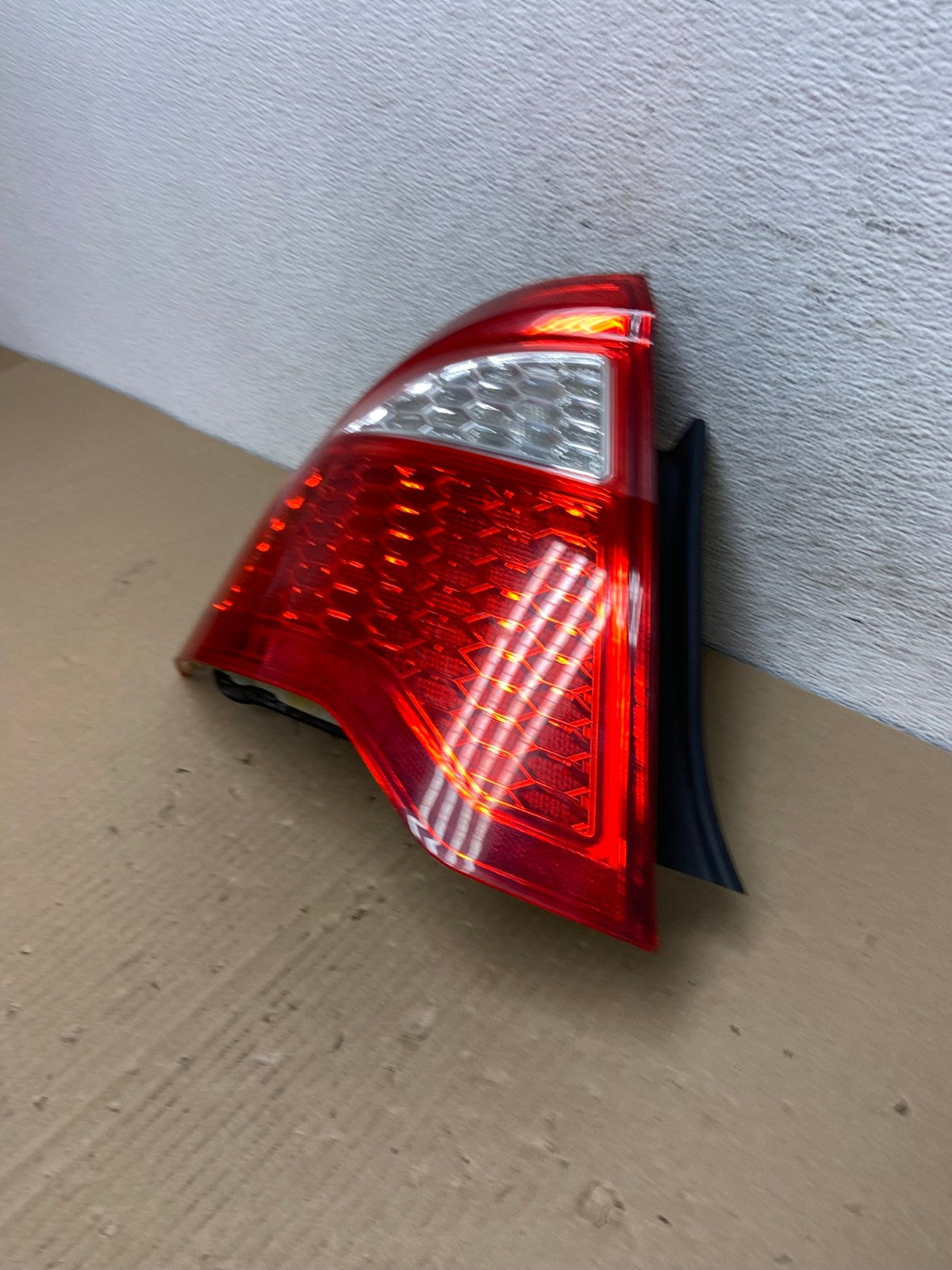 2010 2011 2012 Ford Fusion Left Driver LH Side Tail Light AE9522 LK1