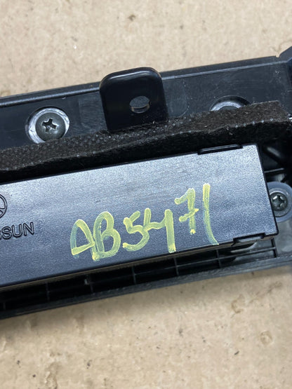 2007 to 2012 Hyundai Santa Fe Center Air Vent A/C Clock Bezel Trim OEM AB5471 DG6