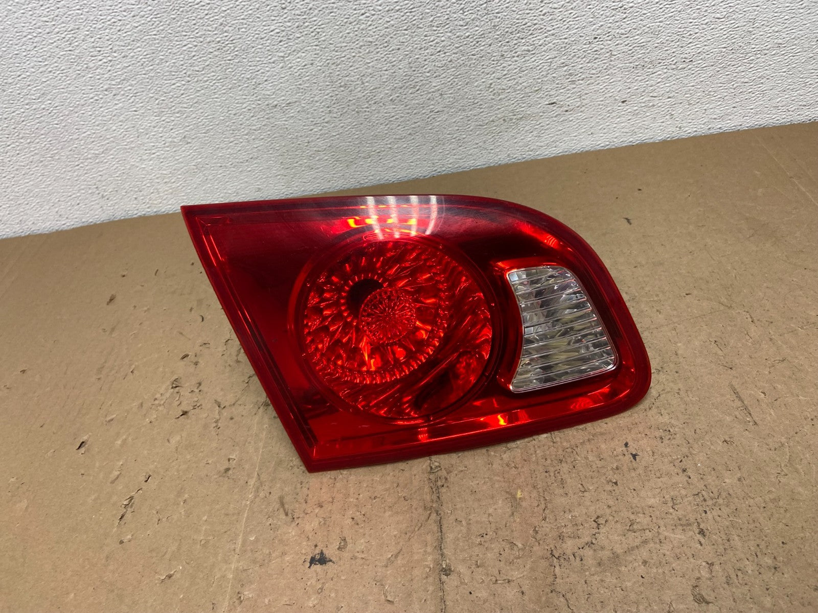 2007 2008 2009 Hyundai Santa Fe Left Driver LH Tail Light Inner AC7343 DW0