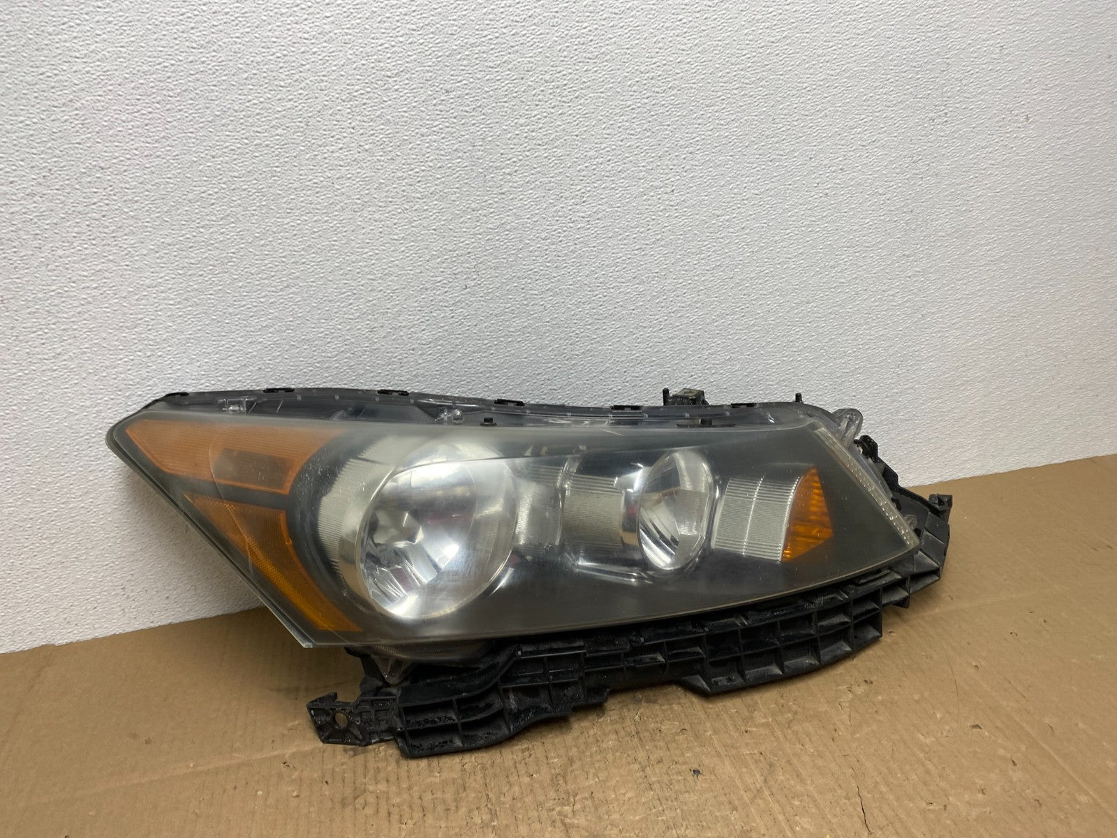 2008 to 2012 Honda Accord Sedan Right Passenger RH Headlight AB8431 DW0