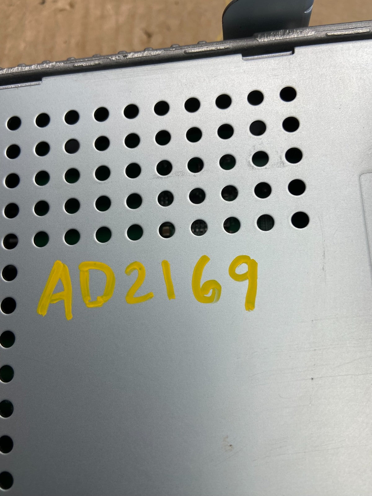 2013 2016 Chevy Sonic Radio Receiver Display Screen AM FM MP3 ad2169 DG7