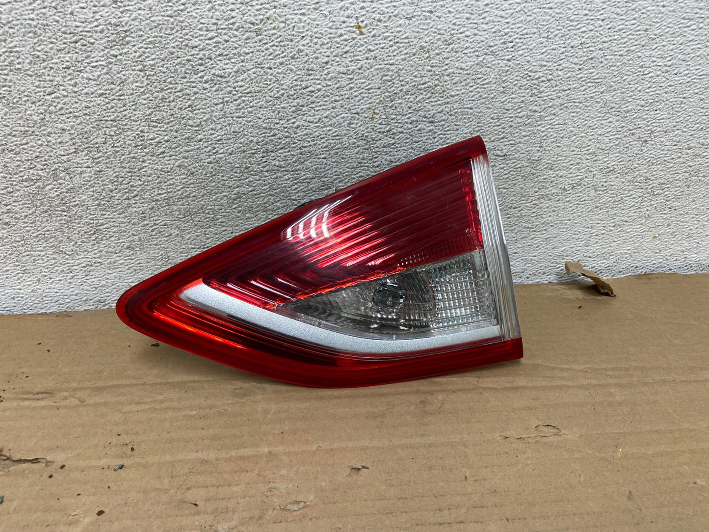 2013 to 2016 Ford Escape Right Passenger RH Side Inner Tail Light AG8168 LK0