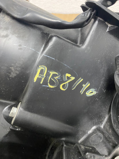 2004 2005 2006 Nissan Maxima Right Passenger Side Headlight Halogen AB8110 DW8