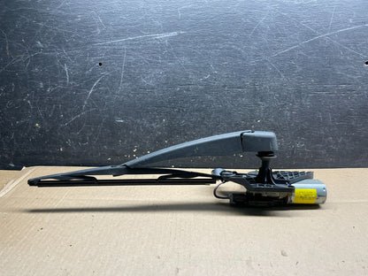 2011 to 2014 Ford Edge Licnoln MKX Rear Windshield Wiper Motor OEM v9046 DG3