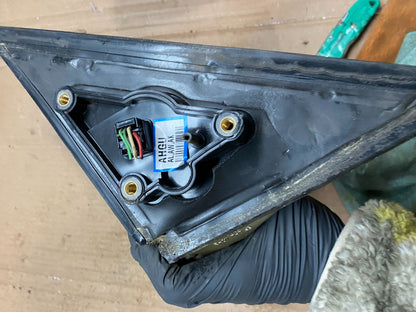 1999-2005 Hyundai Sonata Left Driver  LH Side Mirror OEM W4541 MS4