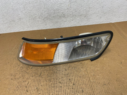 1998 - 2011 Mercury Grand Marquis Left Turn Signal Marker Light ae1221 DG0