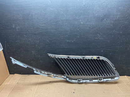 2013 to 2016 Lincoln MKT Left Driver LH Side Front Grill Grille OEM o3109 DG7