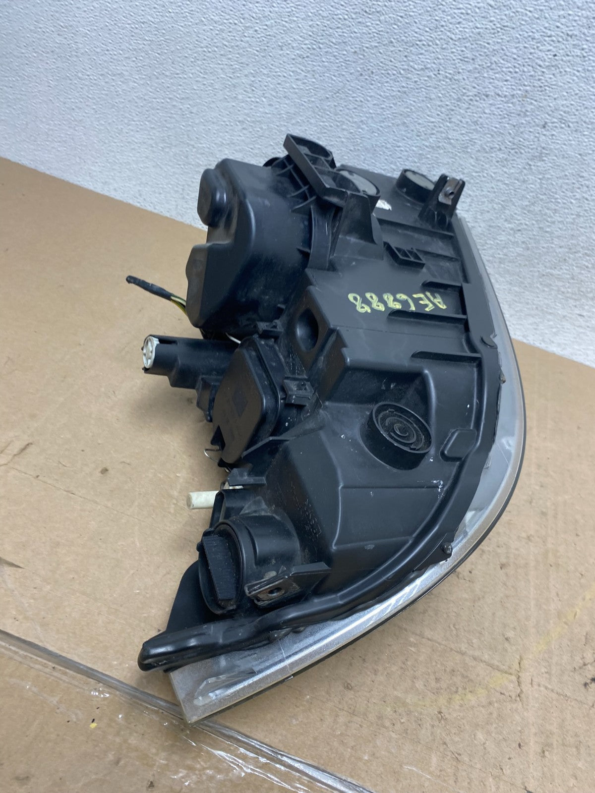 2009-2011 Bmw 3 Series 328i 4/D Sedan Left Driver Headlight Halogen AE6888 DW7