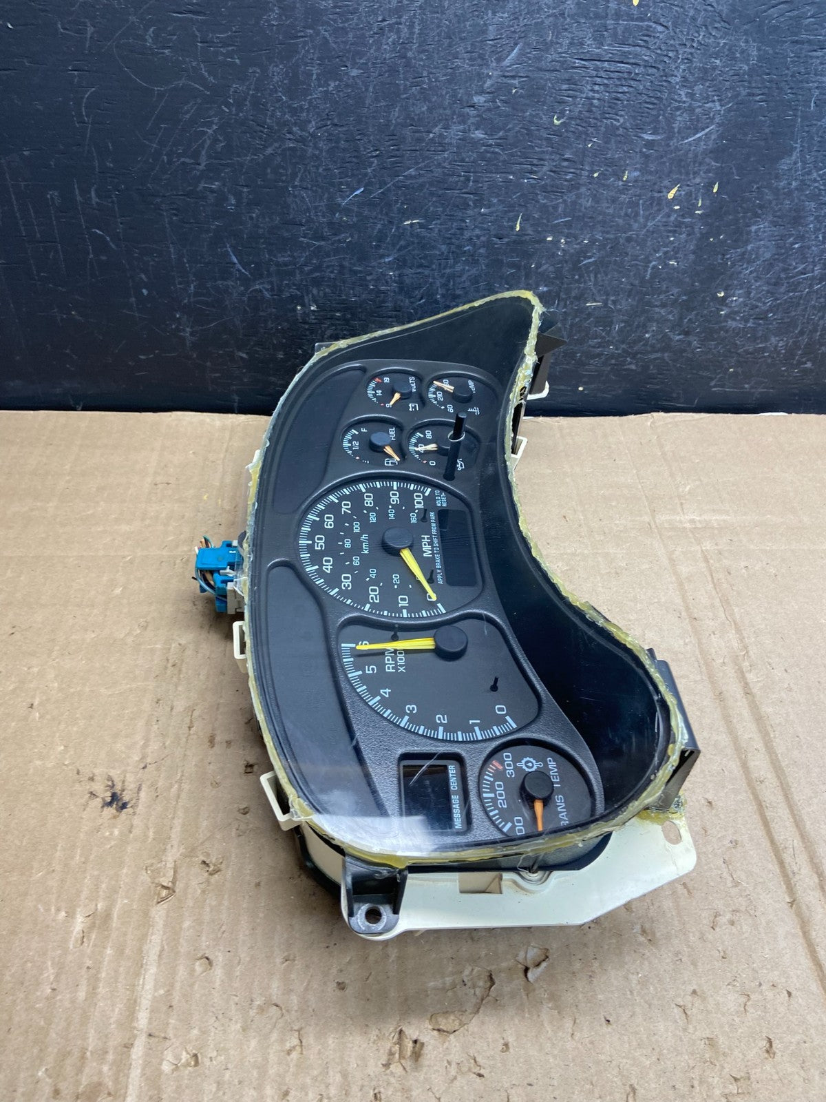 1999 to 2002 Chevrolet Silverado Sierra Cluster Gauge Speedometer ECM ae1890 DG1