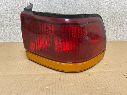 1994 to 1996 Ford Escort Sedan Right Passenger RH side Tail light J2032 DW0