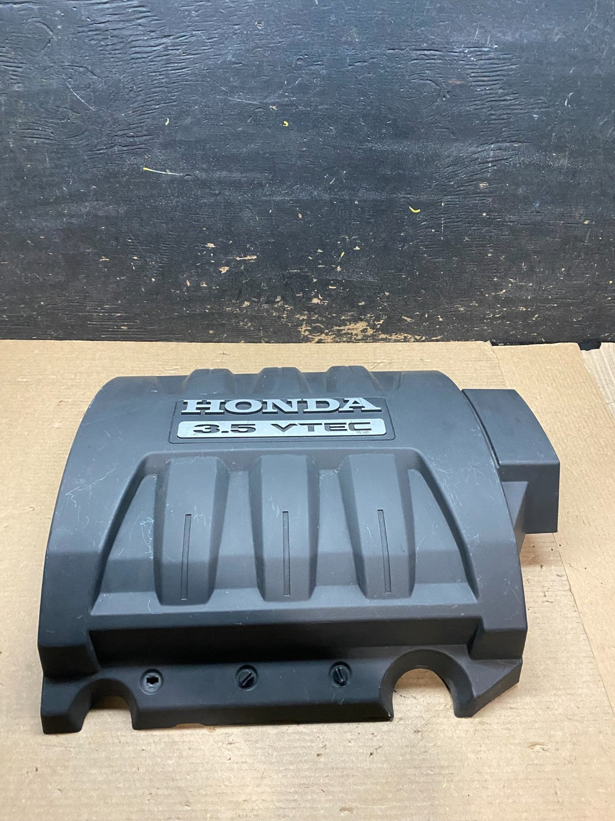 2006 to 2008 Honda Pilot Black Engine Cover OEM 3.5L V7058 DG0