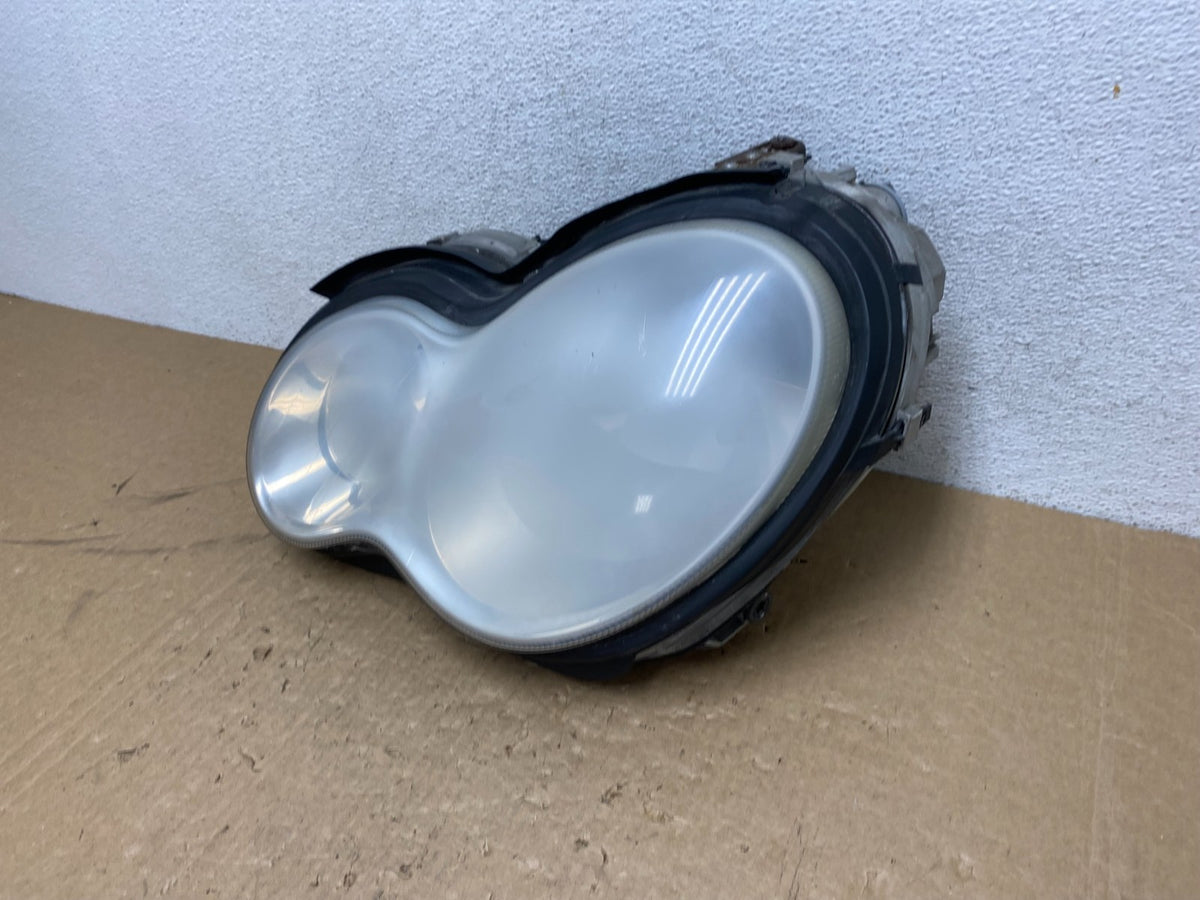 2005 to 2007 Mercedes-Benz C-Class Left Driver LH Side Headlight AG1106 DW1