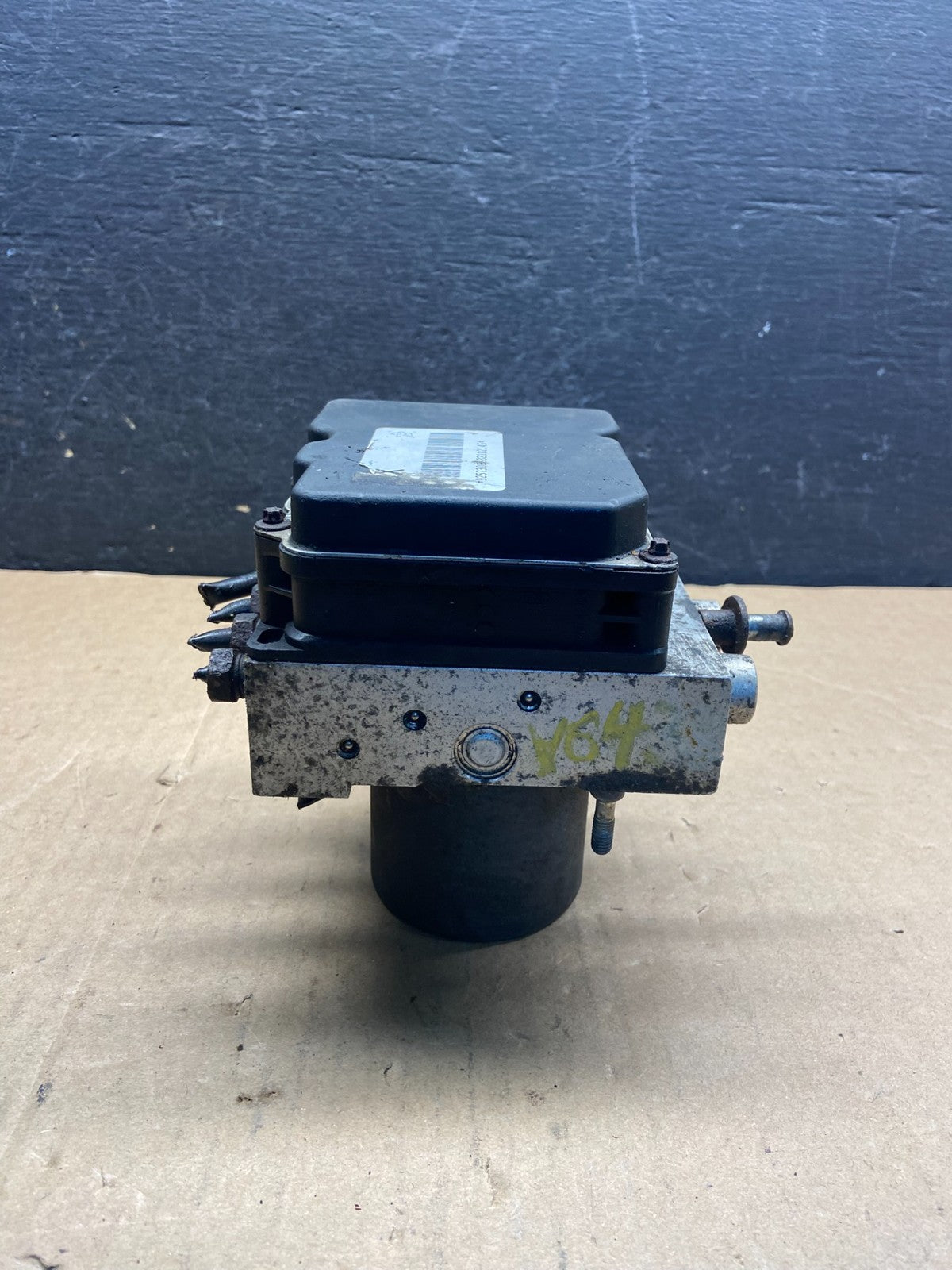2007 Chevrolet Suburban 2500 GMC Yukon XL ABS Control Module 15905730 af9133 DG4