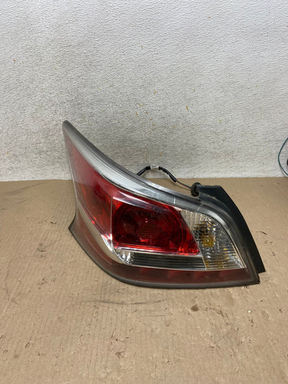 2013 2014 2015 Nissan Altima Left Driver LH Side Tail Light AH6850 LK0