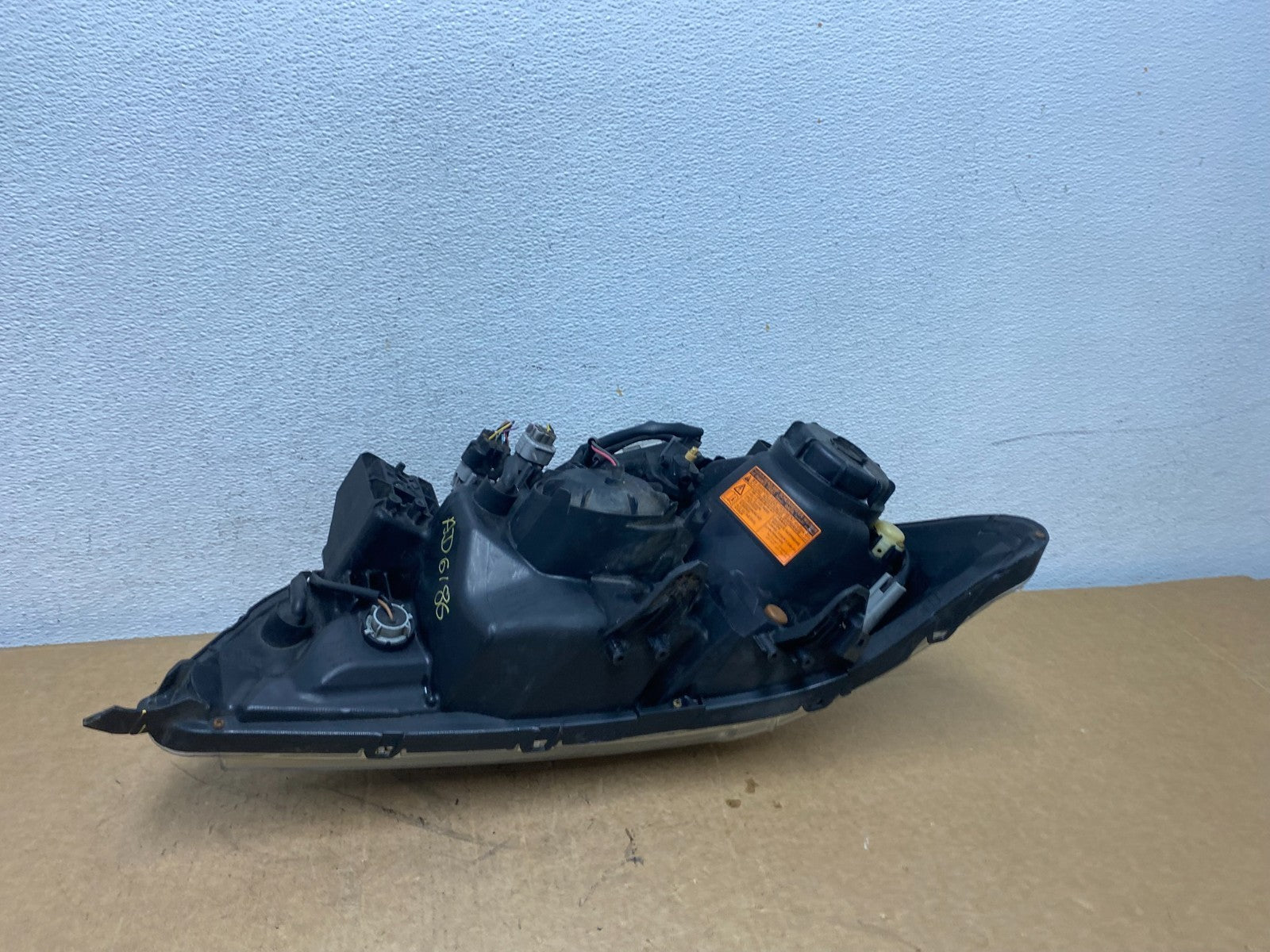 2011 - 2019 Mitsubishi Outlander Sport Left Driver Xenon Headlight AD6186 DW6