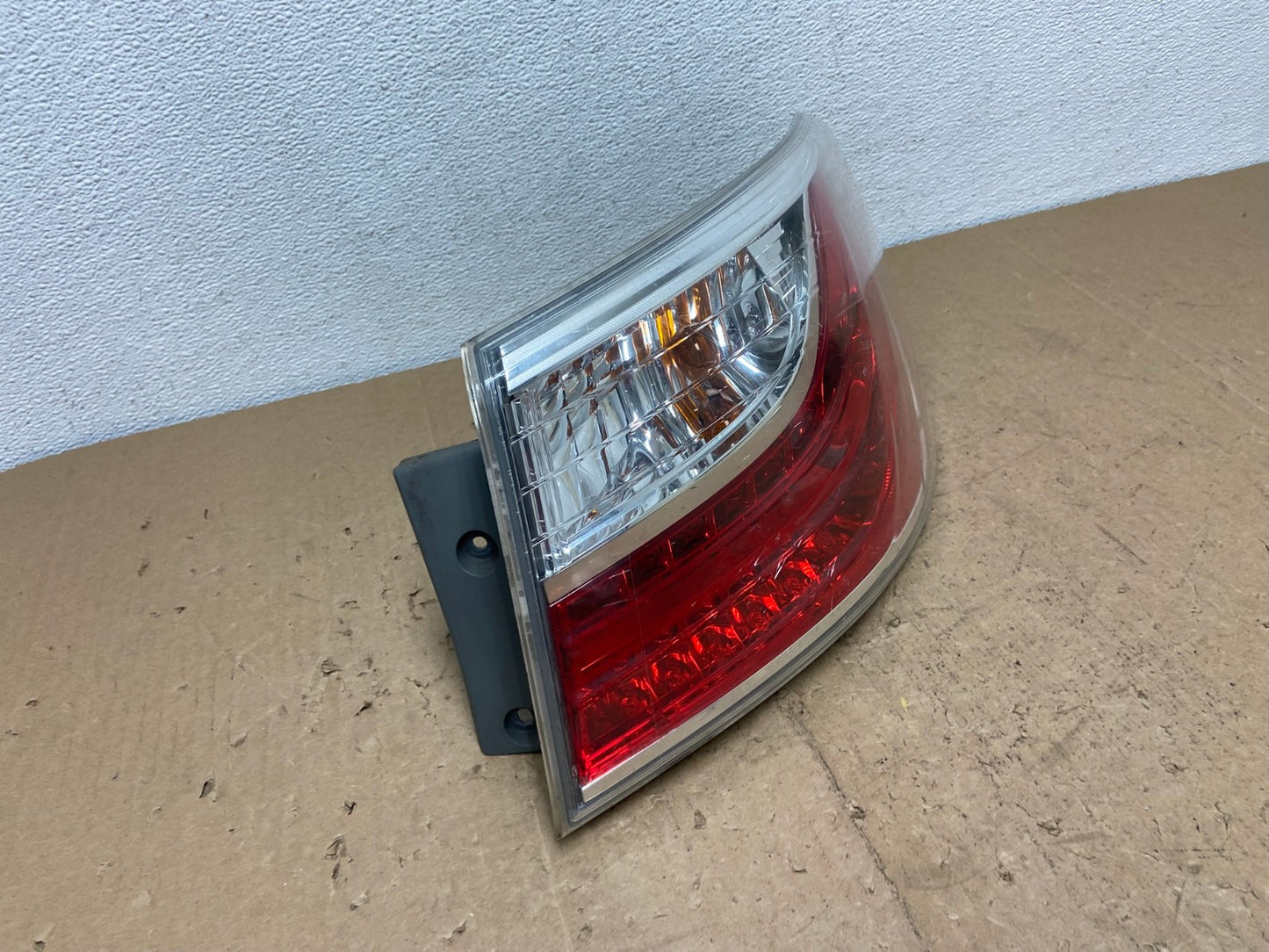 2010 2011 2012 Mazda CX-9 Right Passenger RH Tail Light AC 7213 LK2