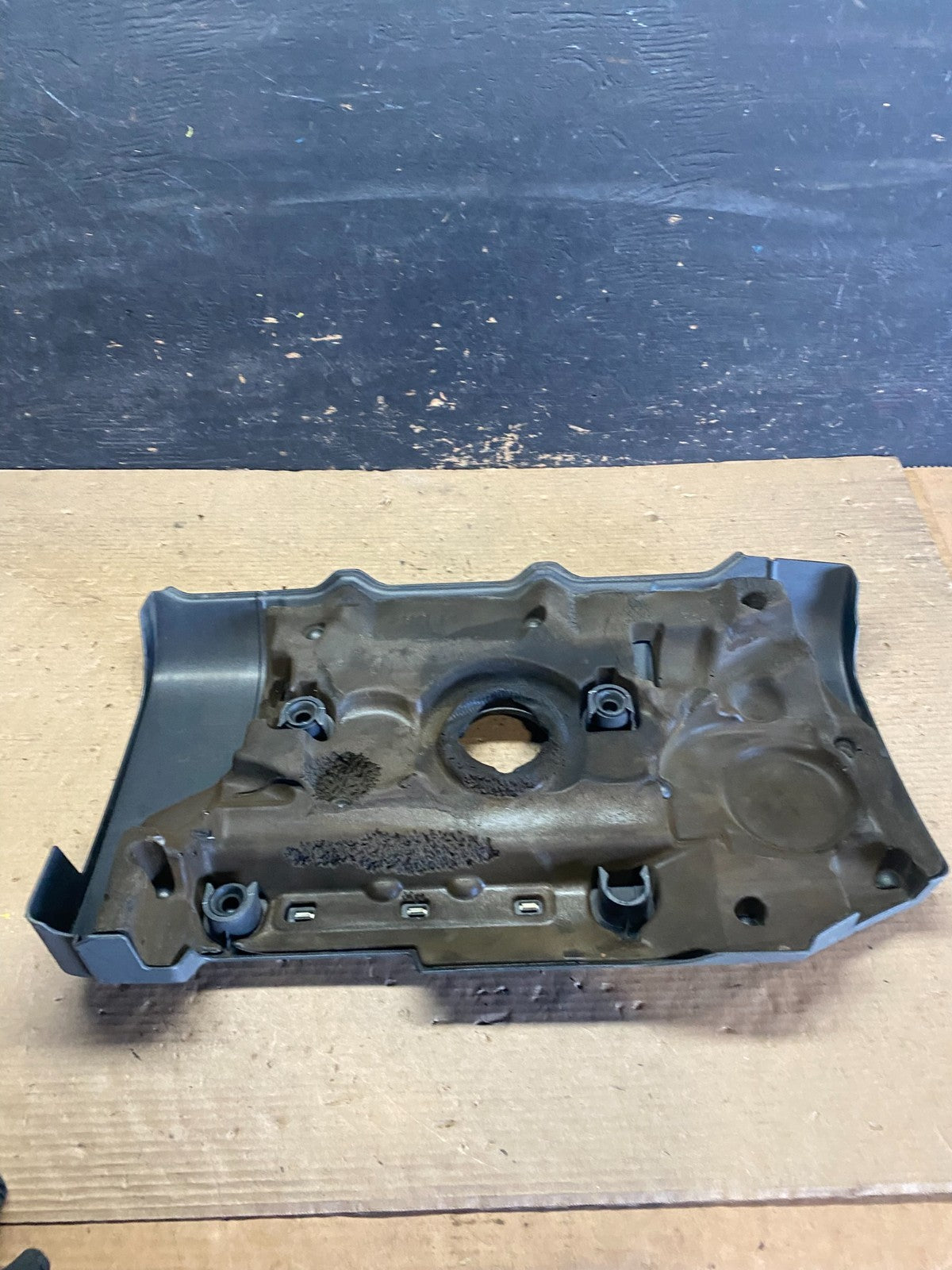 2007 to 2014 Volvo XC90 OEM 3.2L Upper Top Engine Motor Dust Cover Oem S3389 DG5