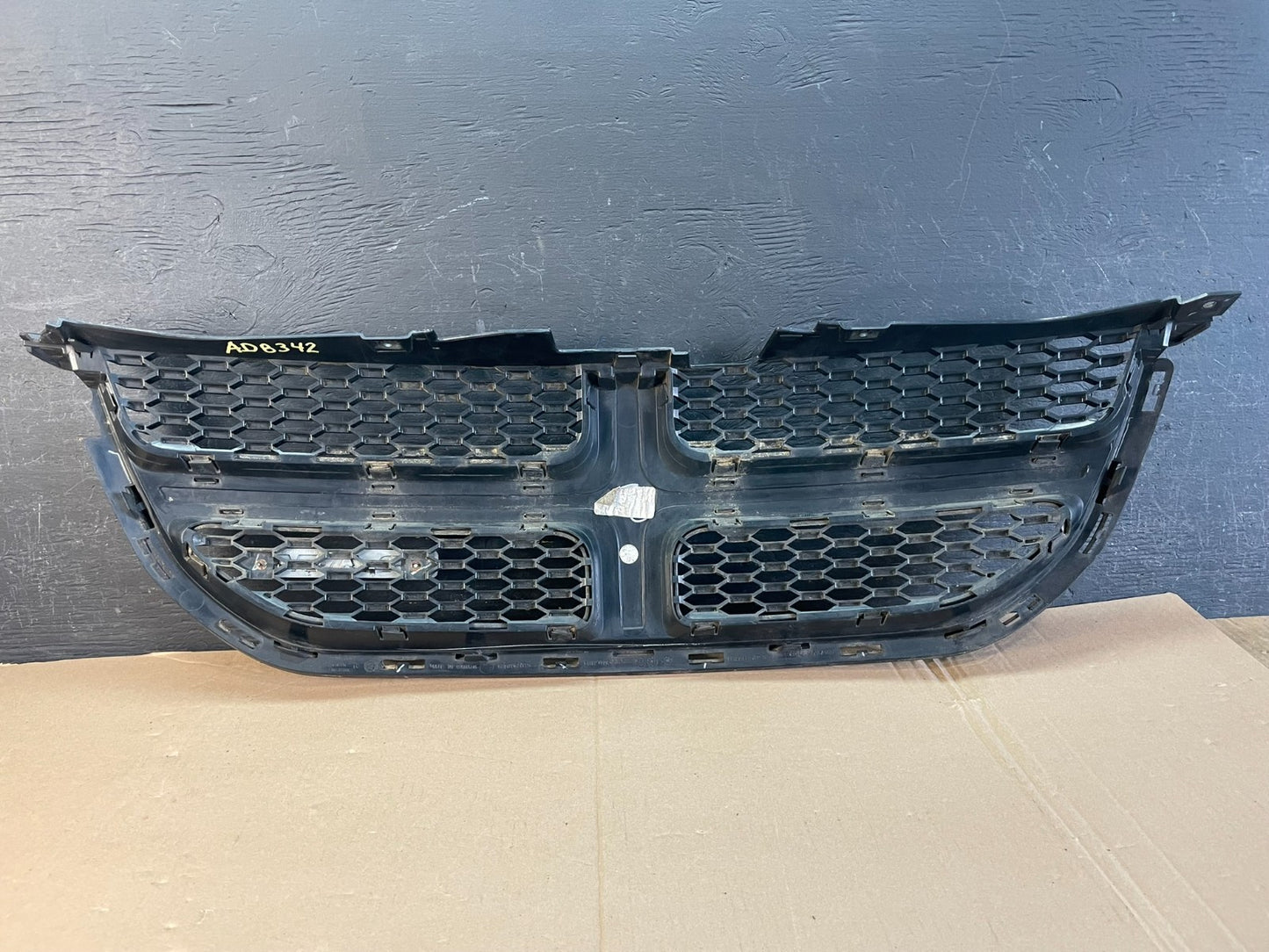 2011 to 2020 Dodge Grand Caravan Front Upper Grill Grille AD8342 DG3
