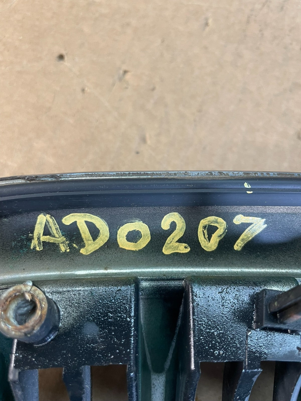 2001 to 2005 Hyundai Sonata Front Upper Grille Grill Bumper AD0207 DG5