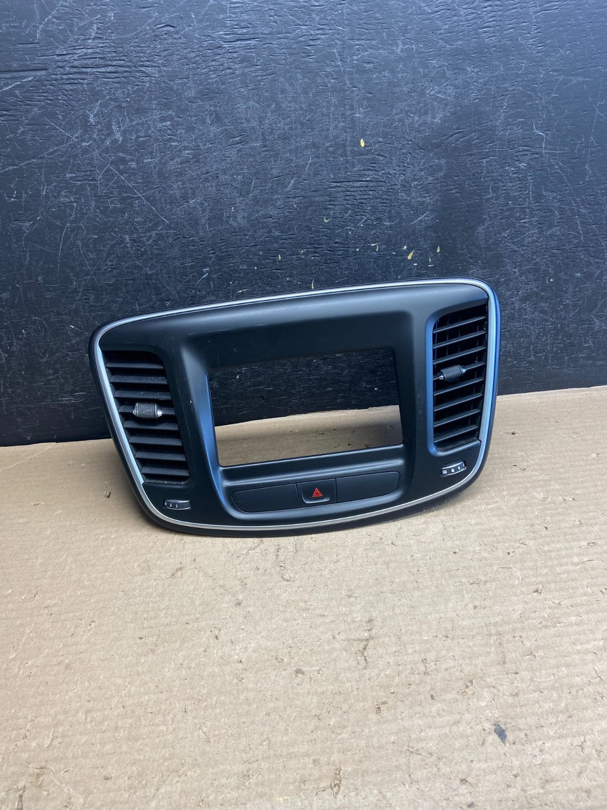 2015 to 2016 Chrysler 200 Radio Dash Bezel Trim Vent Hazard Panel ah5438 DG0