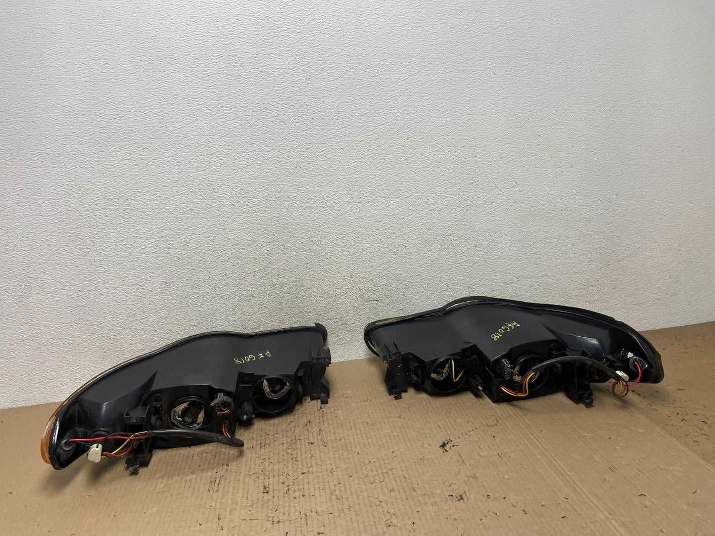 2000 to 2005 Chevrolet Monte Carlo Left+Right Side Set Headlights AF6018 DG7