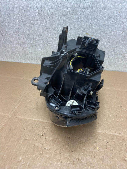 2004 to 2006 Bmw X3 Right Passenger Rh Halogen Headlight OEM Y8804 DW6