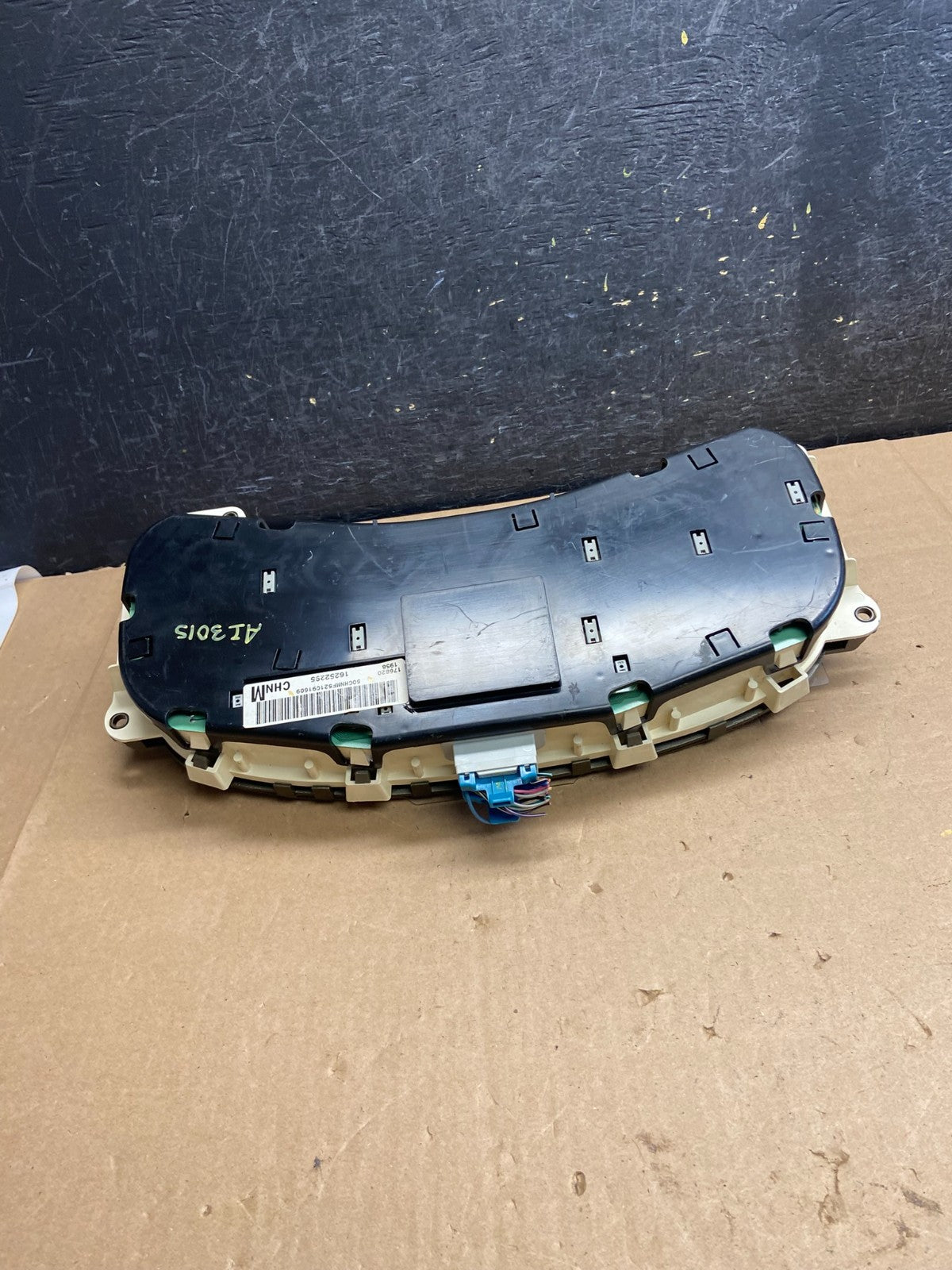 2000 to 2002 GMC Yukon Denali Cluster Gauge Speedometer AI3015 DG4