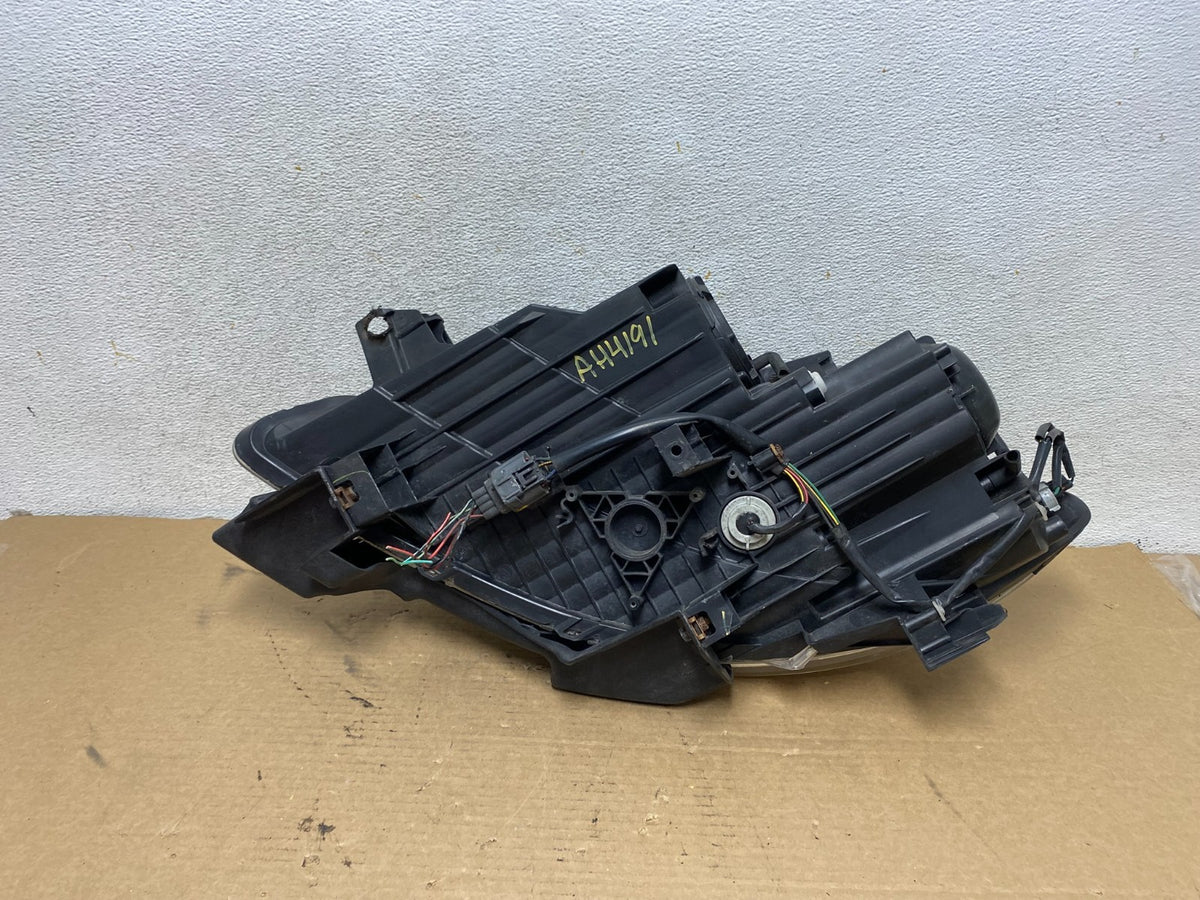 2010 - 2012 Mazda Cx9 Cx-9 Right Passenger RH Headlight Halogen AH4191 DW8